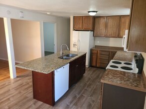 2507 Zion St in Aurora, CO - Building Photo - Building Photo