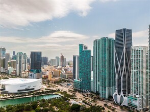 1040 Biscayne Blvd, Unit 1602 in Miami, FL - Foto de edificio - Building Photo