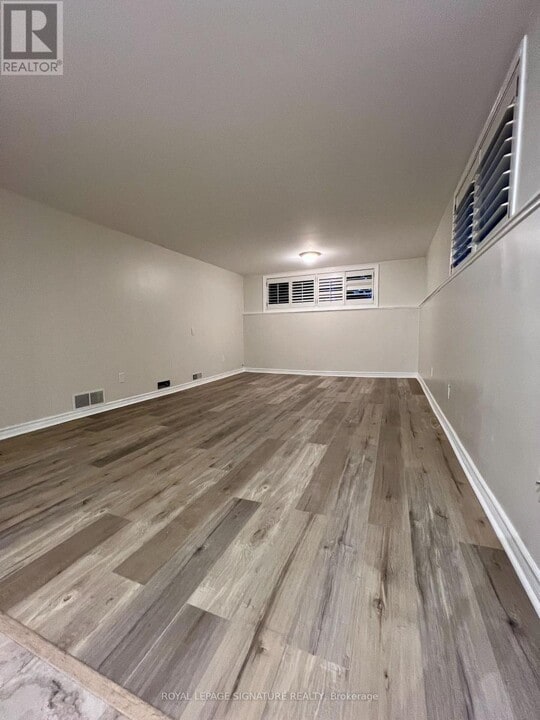 843 Cedarbrae Ave in Milton, ON - Building Photo