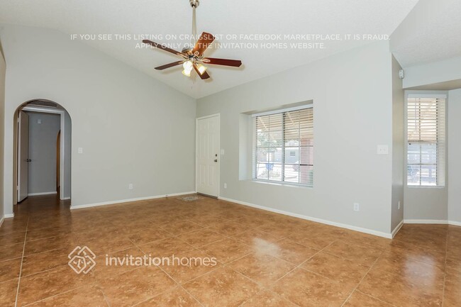 1055 N Recker Rd in Mesa, AZ - Building Photo - Building Photo