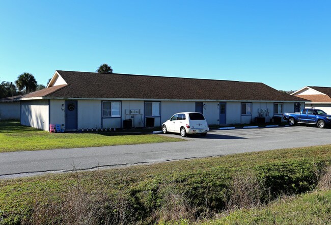 Deland River Apartments in DeLand, FL - Foto de edificio - Building Photo