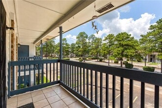 6040 Grelot Rd in Mobile, AL - Building Photo - Building Photo