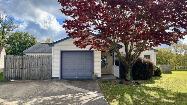 property at 1014 Scarlet Oak Ct S