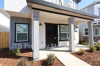 4266 Aura Way in Rancho Cordova, CA - Building Photo - Building Photo