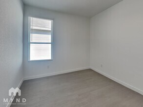 10632 Ysasmendi Rdg in San Antonio, TX - Foto de edificio - Building Photo