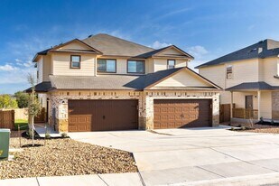 107 Highland Vw in New Braunfels, TX - Building Photo