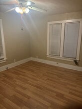 1691 N Edward St, Unit apt 2 in Decatur, IL - Building Photo - Building Photo