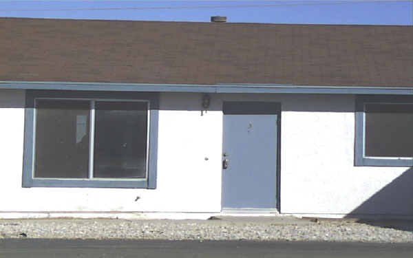 15764 Bear Valley Rd in Victorville, CA - Building Photo - Building Photo