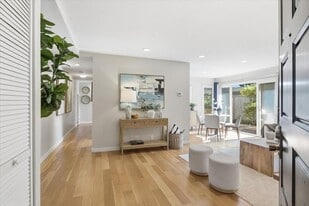 280 Easy St in Mountain View, CA - Building Photo