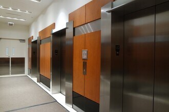 512 N McClurg Ct in Chicago, IL - Building Photo - Building Photo