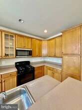 11818 Regents Park Dr in Germantown, MD - Building Photo - Building Photo