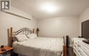 17 Ridgeview Ave in St Catharines, ON - Building Photo - Building Photo