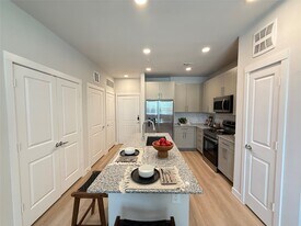 1610 Campbell Rd in Houston, TX - Building Photo