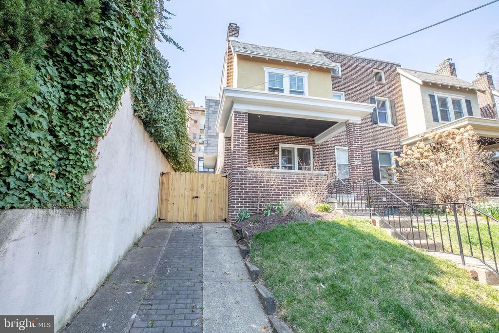1705 N Broom St in Wilmington, DE - Building Photo
