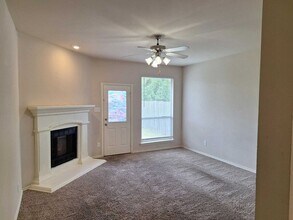 6448 Alexandra Meadows Dr in Fort Worth, TX - Building Photo - Building Photo