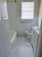 1207 DeRenne Dr in Savannah, GA - Building Photo - Building Photo