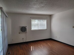 1 Yorkshire Rd in Pueblo, CO - Building Photo - Building Photo