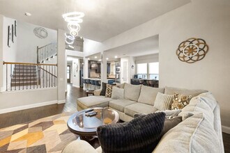 7243 Neblina Dr in Grand Prairie, TX - Foto de edificio - Building Photo