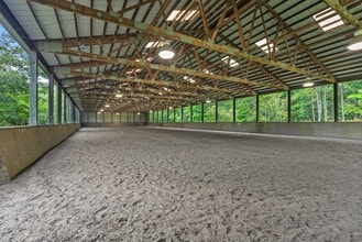 767 S River Rd in Tryon, NC - Foto de edificio - Building Photo