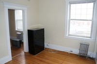 6 Molter Pl in Bloomfield, NJ - Foto de edificio - Interior Photo