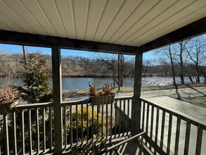 312 Lehigh Dr in Easton, PA - Building Photo - Building Photo