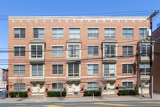 314 Grand St in Jersey City, NJ - Building Photo - Building Photo