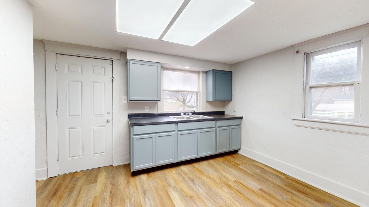 1141 McKinley Ave in Akron, OH - Building Photo