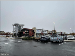 5032 Longmire Wy in Chantilly, VA - Building Photo - Building Photo
