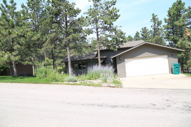 7317 Pinon Jay Cir in Rapid City, SD - Building Photo - Building Photo