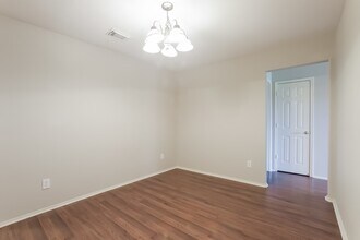 12114 English Brook Cir in Humble, TX - Building Photo - Building Photo