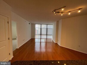 1021 N Garfield St in Arlington, VA - Building Photo - Building Photo