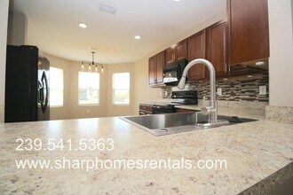 709 SW 25th Ln in Cape Coral, FL - Building Photo - Building Photo