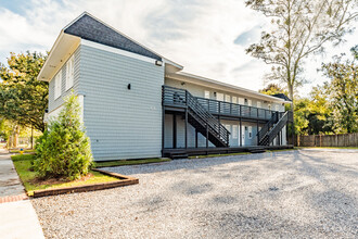 The Fernbank Apartments in Mobile, AL - Building Photo - Building Photo