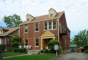 2005 Convent Pl Apartments