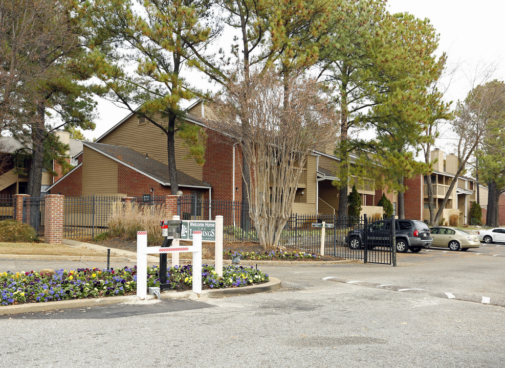 Landings At Winchester in Memphis, TN - Building Photo