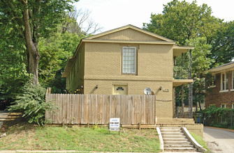 1770 Poplar Ave in Memphis, TN - Building Photo - Building Photo