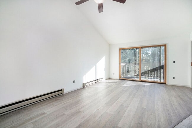 1201 W Swallow Rd in Fort Collins, CO - Building Photo - Building Photo