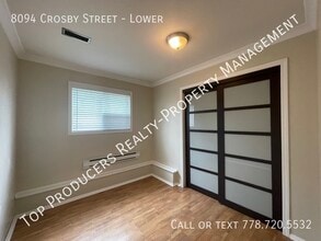 8094 Crosby St in Mission, BC - Building Photo - Building Photo