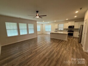 129 Pampas Pl in Statesville, NC - Foto de edificio - Building Photo