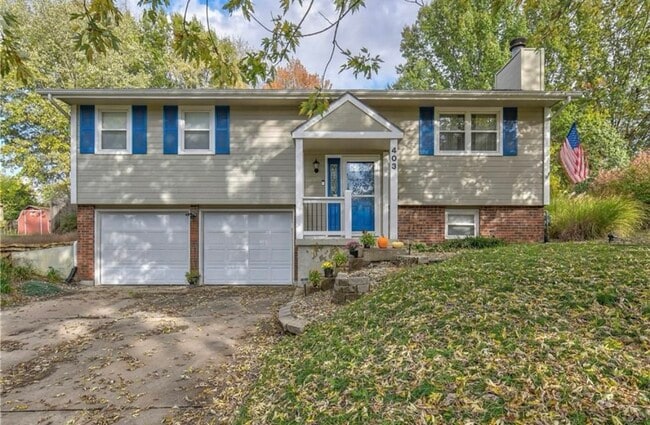 property at 403 SE Annette St