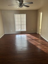 5801 Marvin Loving Dr in Garland, TX - Building Photo - Building Photo