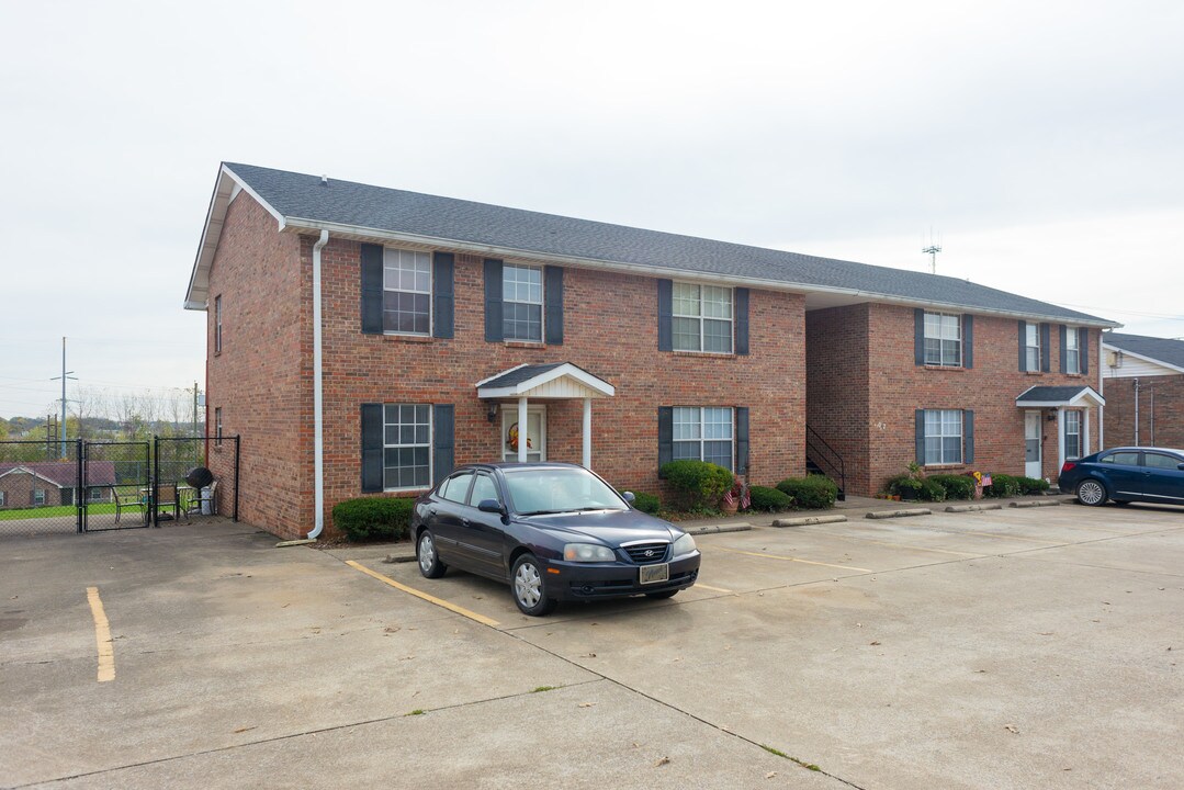 284 Rue Le Mans Dr in Clarksville, TN - Foto de edificio