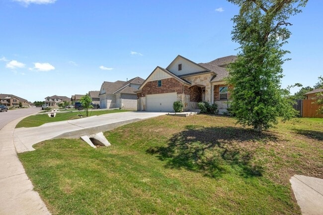 1069 Pink Granite Blvd in Dripping Springs, TX - Building Photo - Building Photo