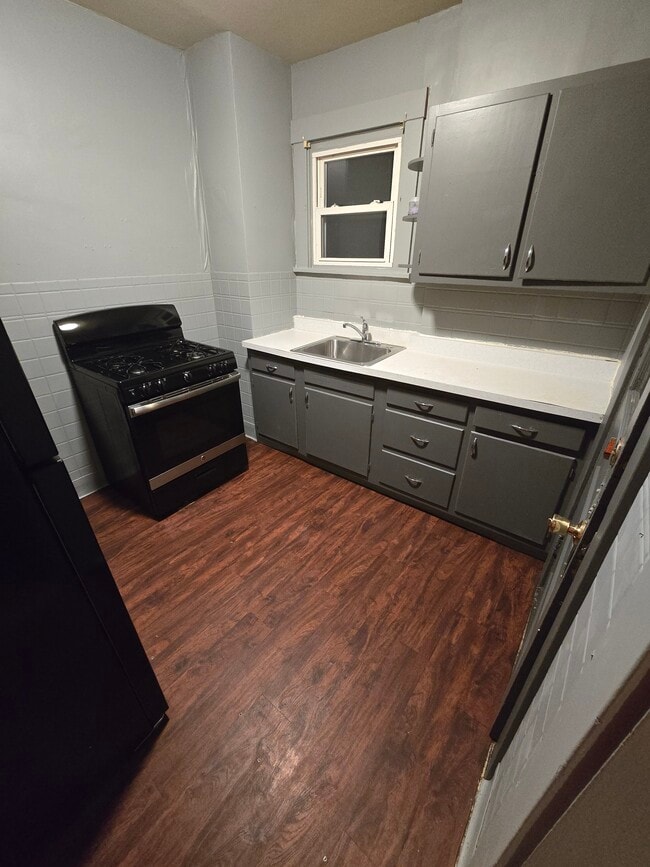 727 Michigan Ave in Glassport, PA - Building Photo - Building Photo