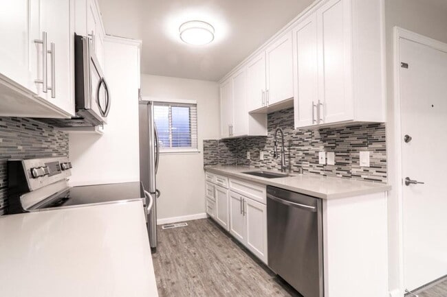 1685 Whitwood Ln in Campbell, CA - Building Photo - Building Photo