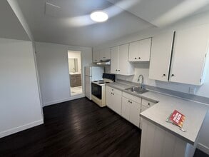 1809-1833 33 St in Vernon, BC - Building Photo - Building Photo