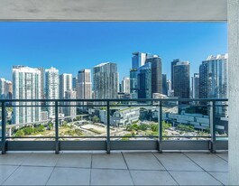 90 SW 3rd St, Unit 3202 in Miami, FL - Building Photo