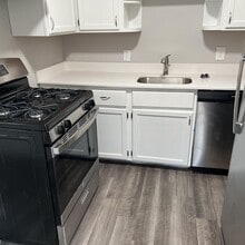 25731 Forestview Ave in Euclid, OH - Foto de edificio - Building Photo