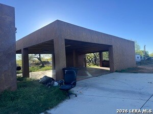 727 Co Rd 2000 in Pearsall, TX - Building Photo - Building Photo