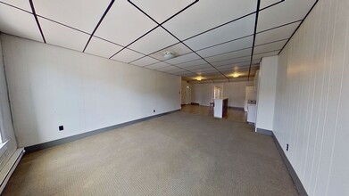 121 S Main St in Spring Grove, PA - Building Photo - Building Photo